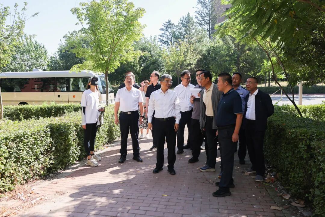 学校开展秋季学期开学前校园安全检查
